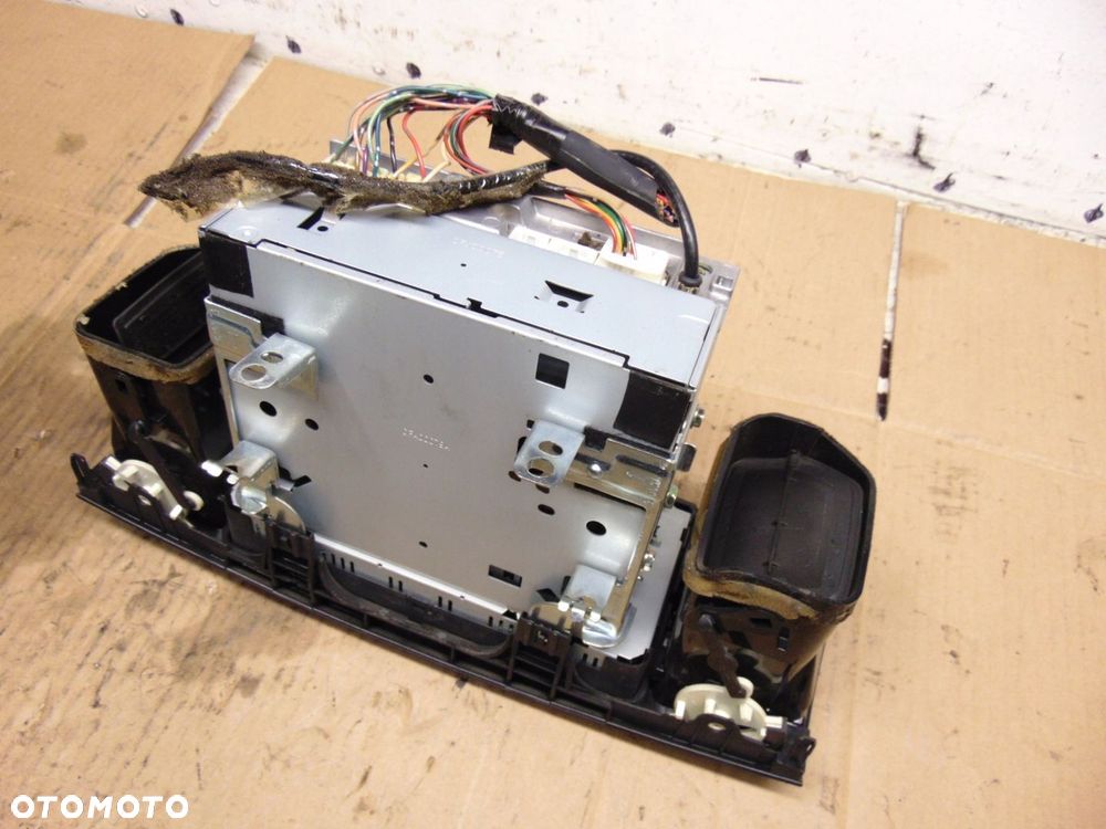 FABRYCZNE RADIO CD TUNER TOYOTA COROLLA E12 EUROPA - 8