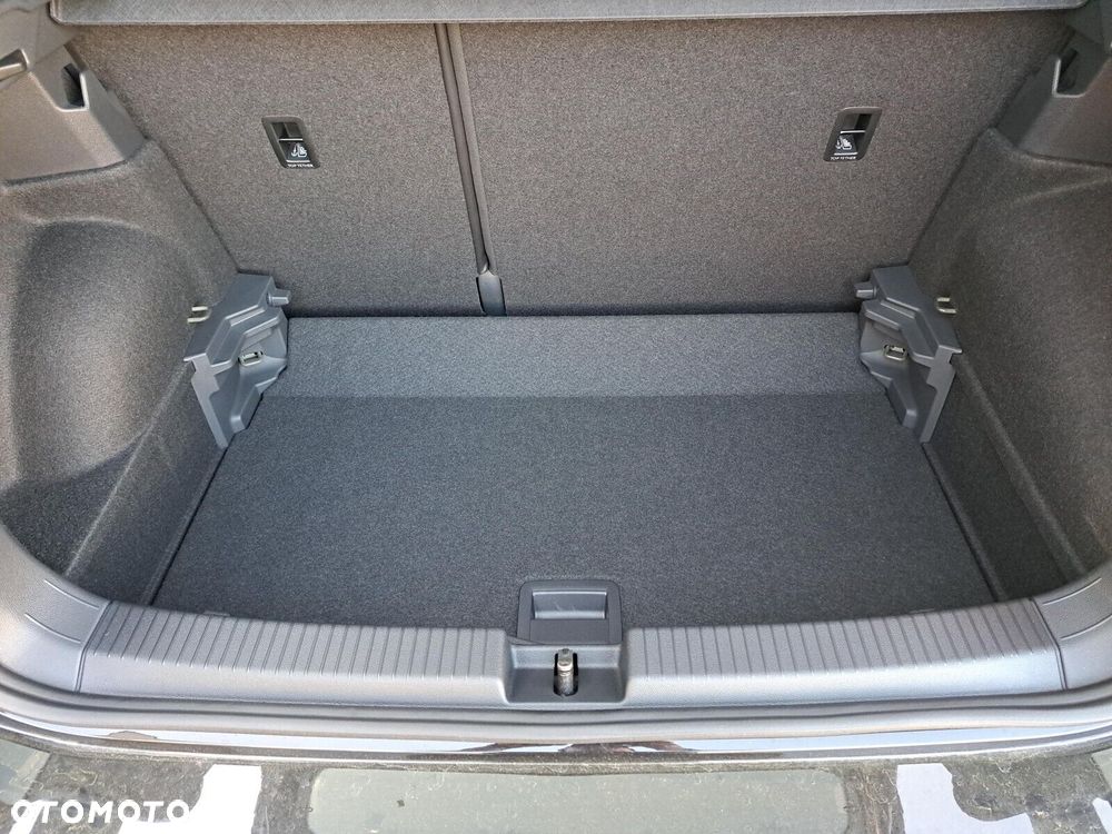 Volkswagen T-Cross - 17