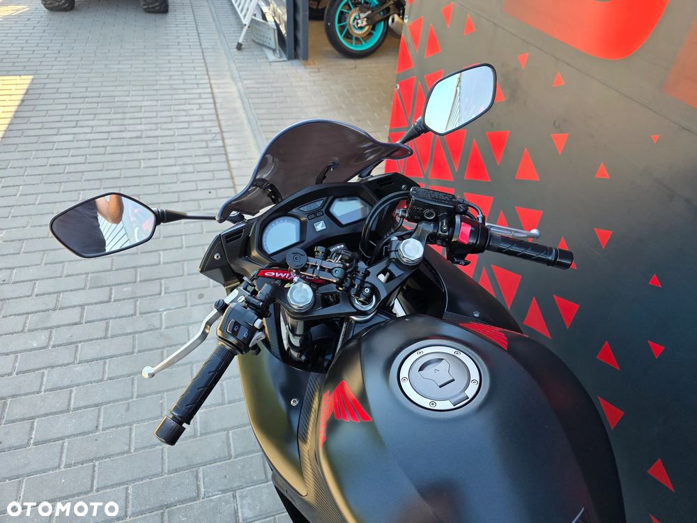 Honda CBR - 18