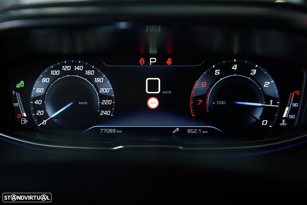 Peugeot 3008 1.2 PureTech Allure Pack EAT8 - 34