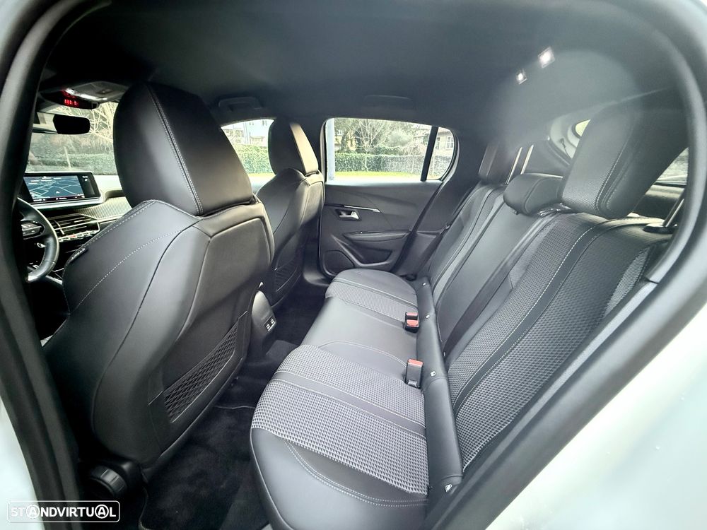 Peugeot 208 1.5 BlueHDi GT Line - 41