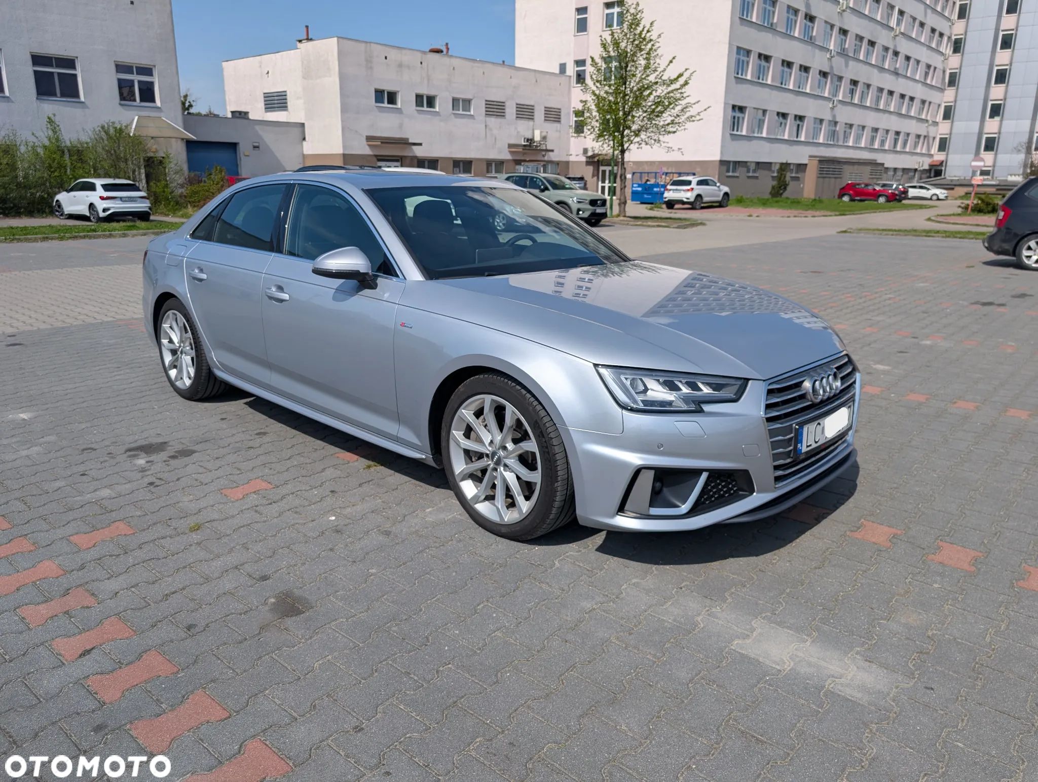 Audi A4 - 1