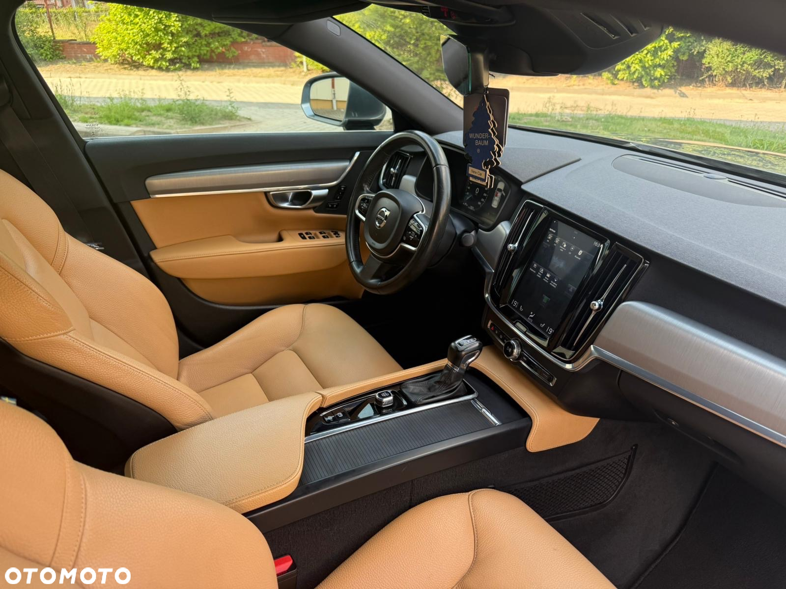 Volvo S90 D4 Momentum - 24