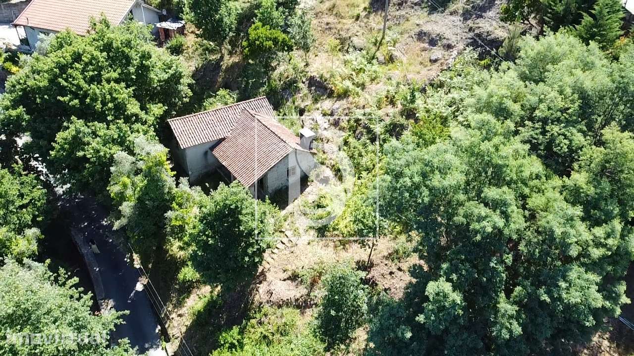 Moradia para Restaurar T2 Venda em Vilar da Veiga,Terras de Bouro - Grande imagem: 4/26