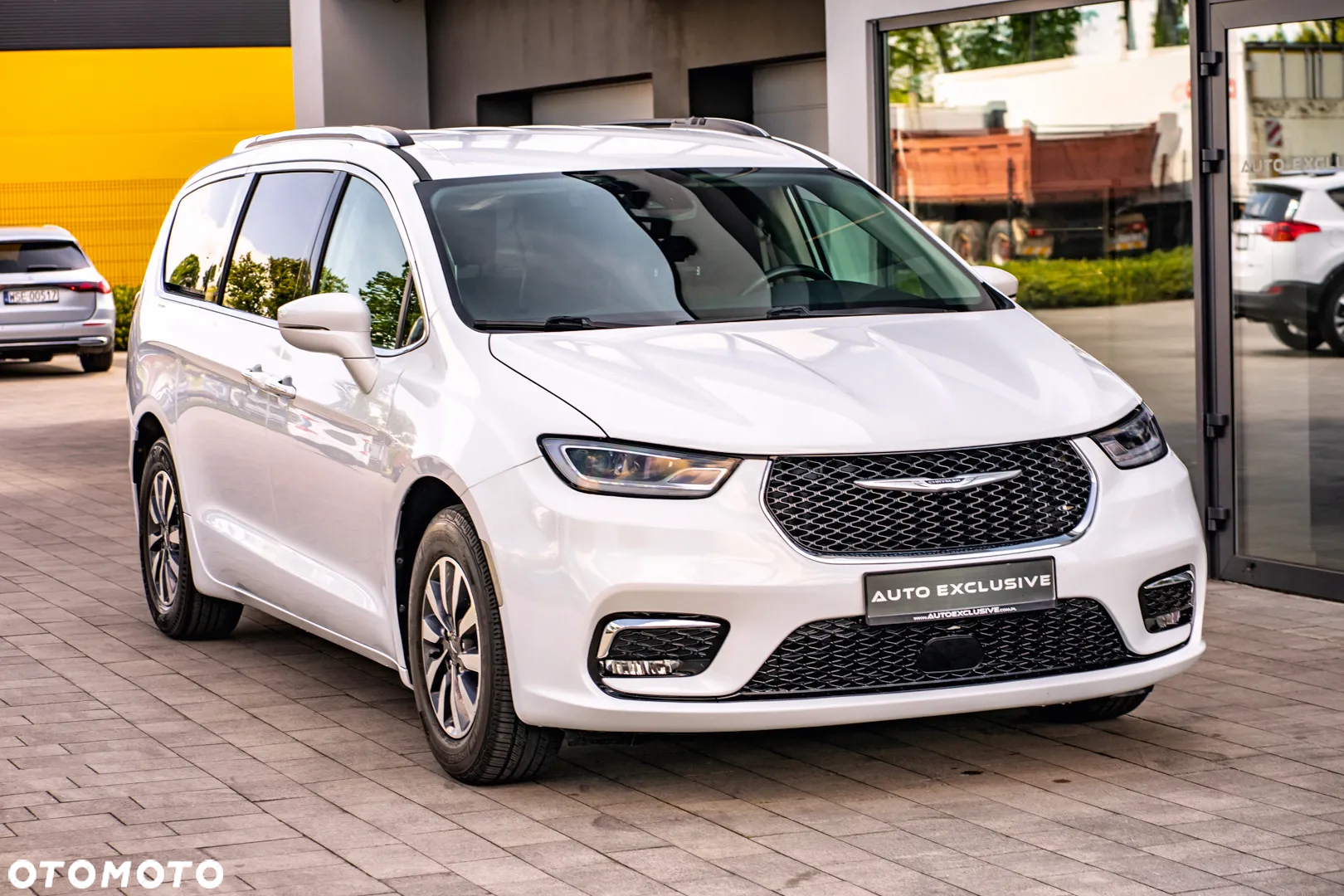 Chrysler Pacifica - 19