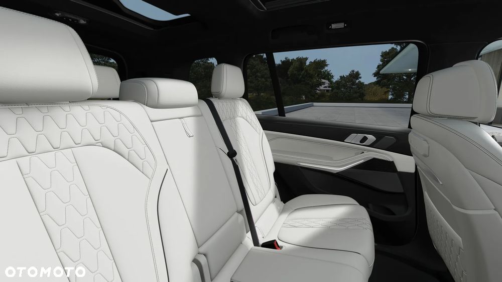 BMW X7 xDrive40i - 12