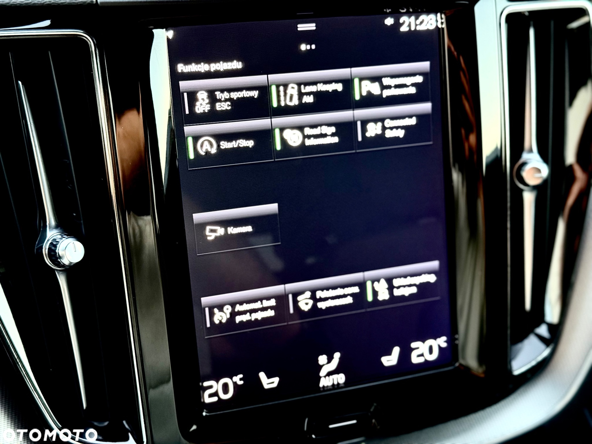 Volvo XC 60 D4 R-Design - 38