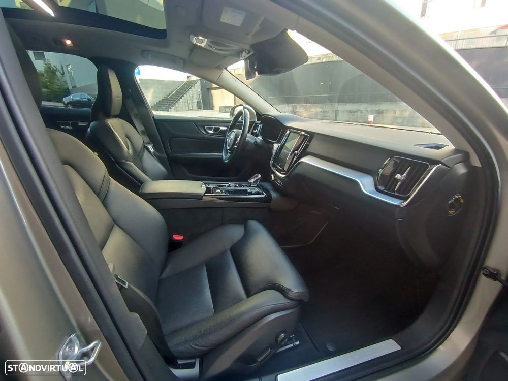 Volvo V60 2.0 T8 AWD TE Inscription - 26