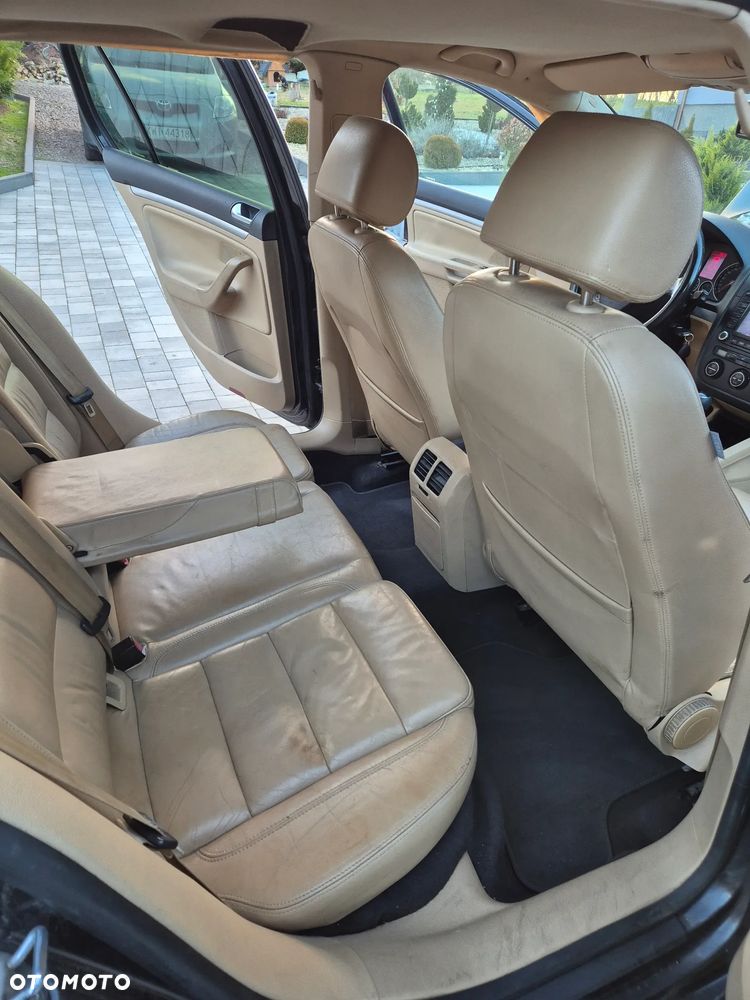 Volkswagen Golf 1.9 TDI Sportline - 4