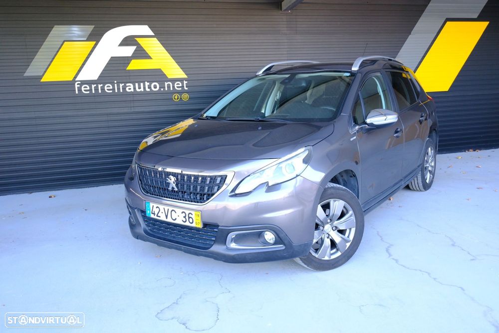 Peugeot 2008 1.2 PureTech Style - 4