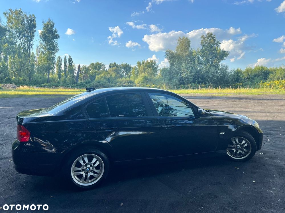 BMW Seria 3 318i - 2