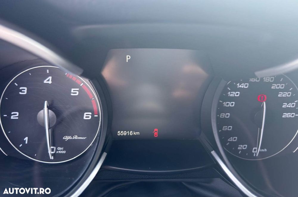 Alfa Romeo Stelvio - 6