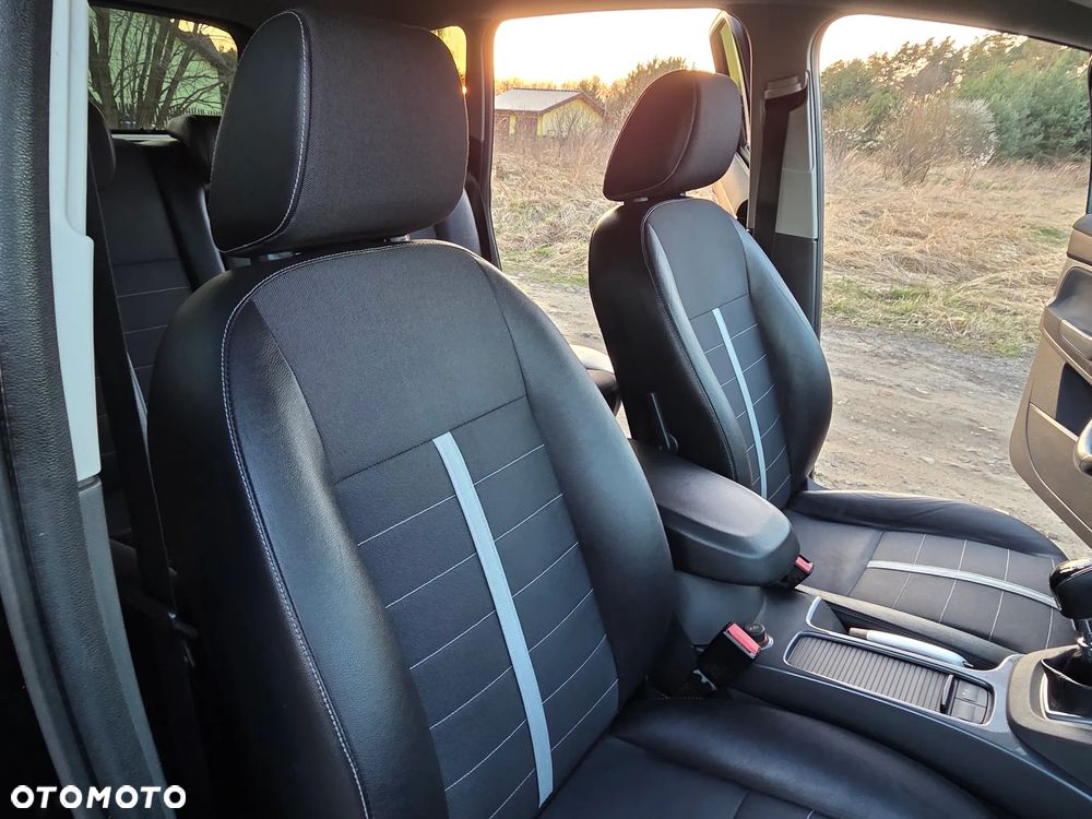 Ford Kuga 2.0 TDCi 4x4 Titanium - 23