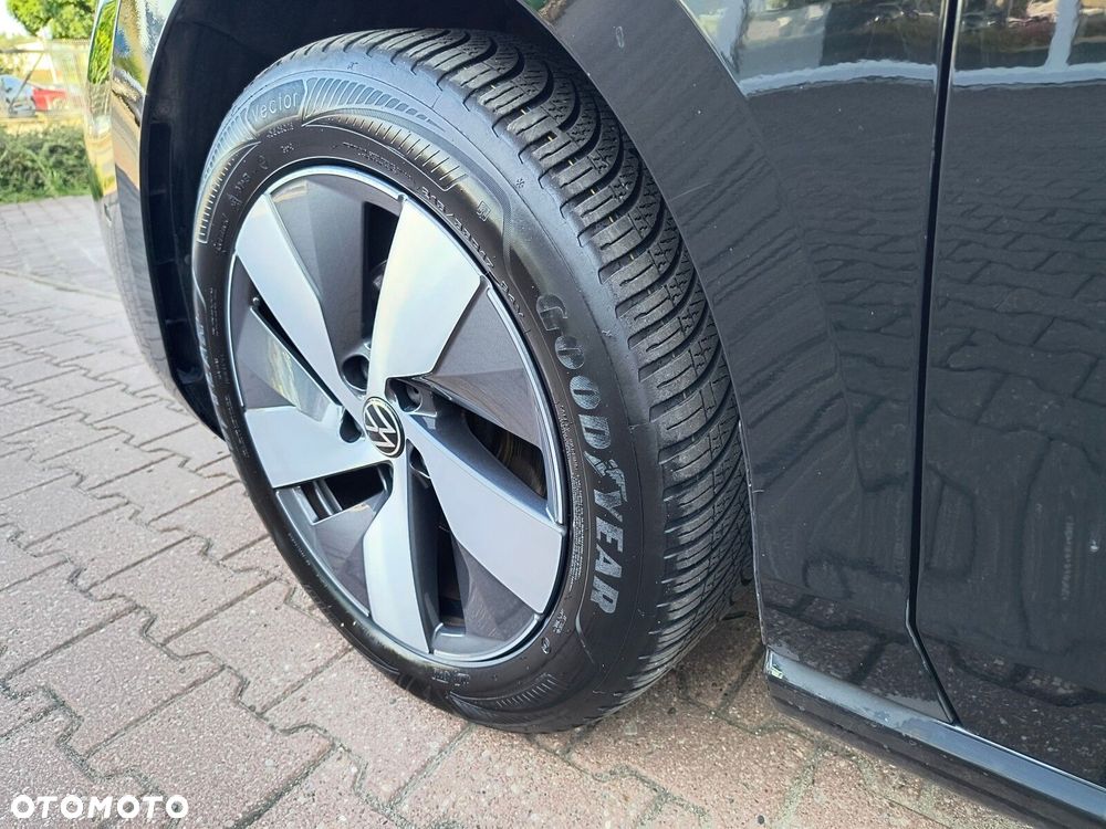 Volkswagen Passat - 9