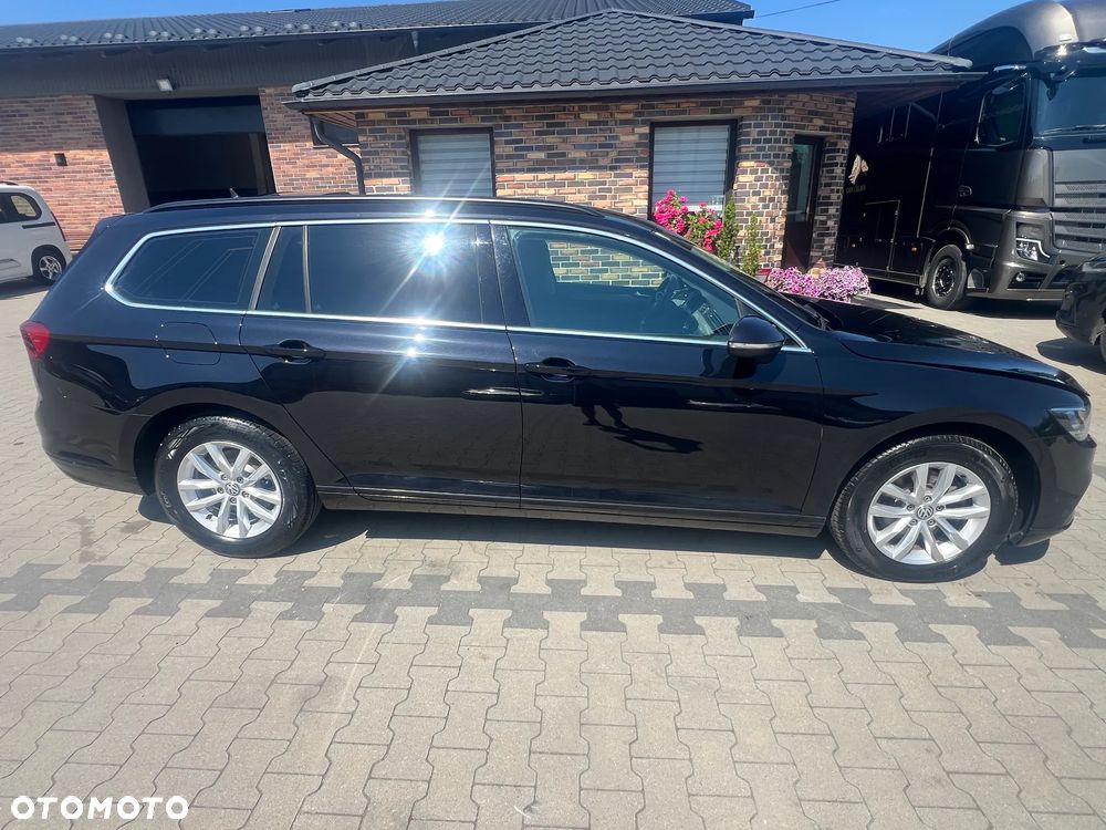 Volkswagen Passat 2.0 TDI SCR Business - 4