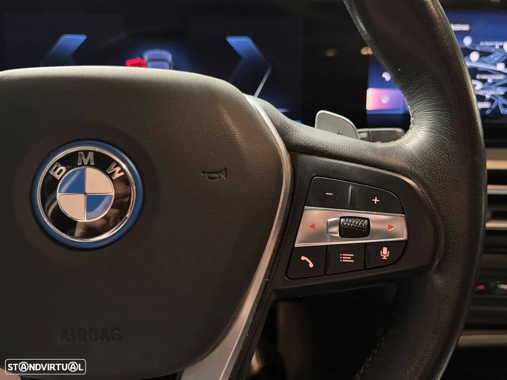 BMW 320 e Pack Essence Auto - 24