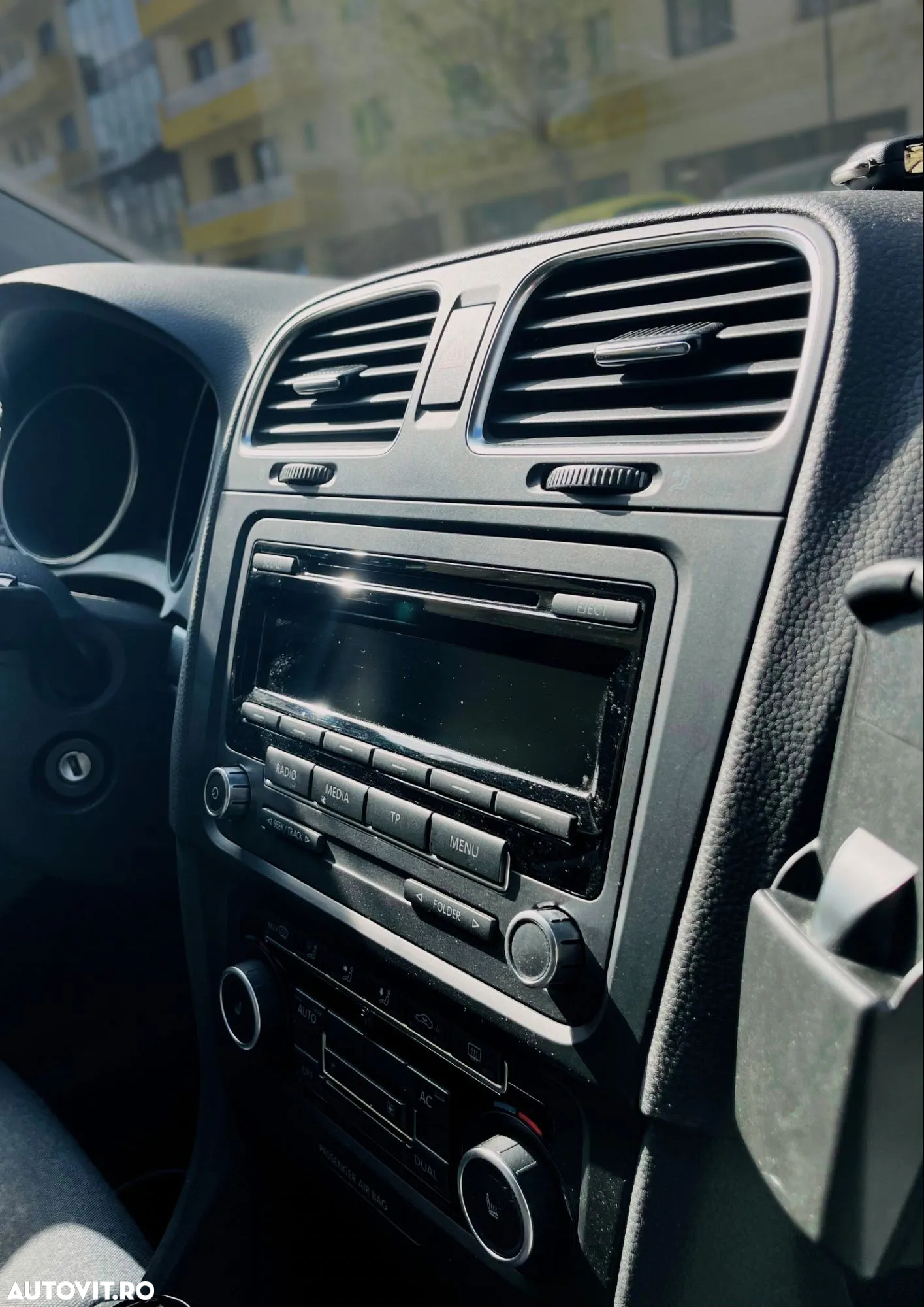 Volkswagen Golf - 15