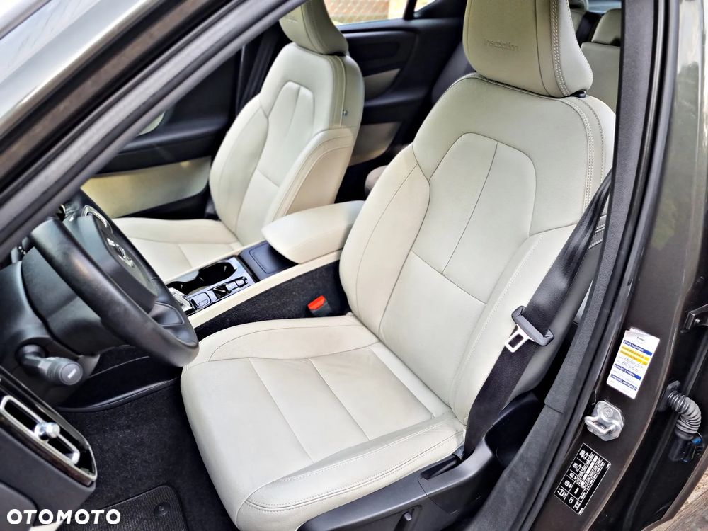 Volvo XC 40 T5 AWD Inscription - 26