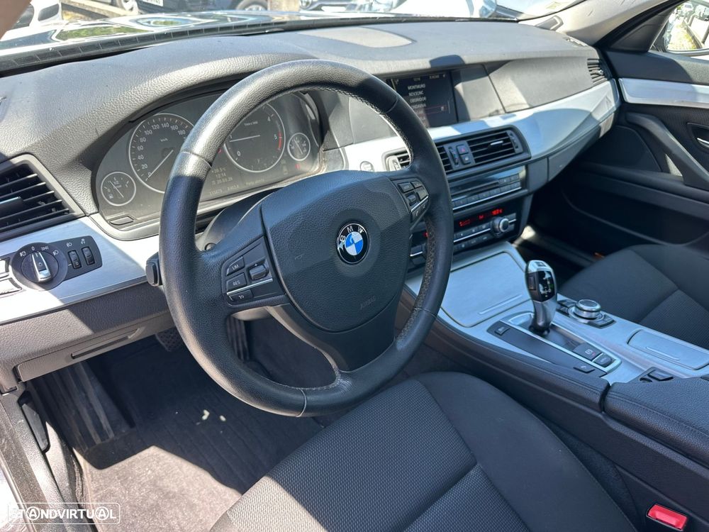 BMW 520 d Auto - 10