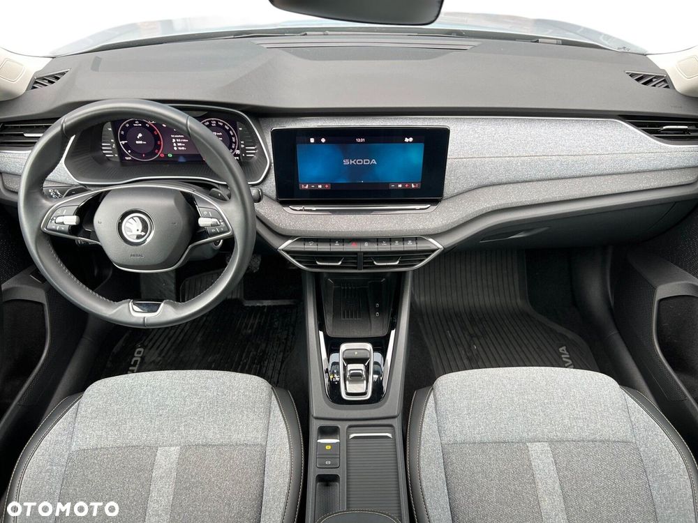 Skoda Octavia 2.0 TDI Selection DSG - 24