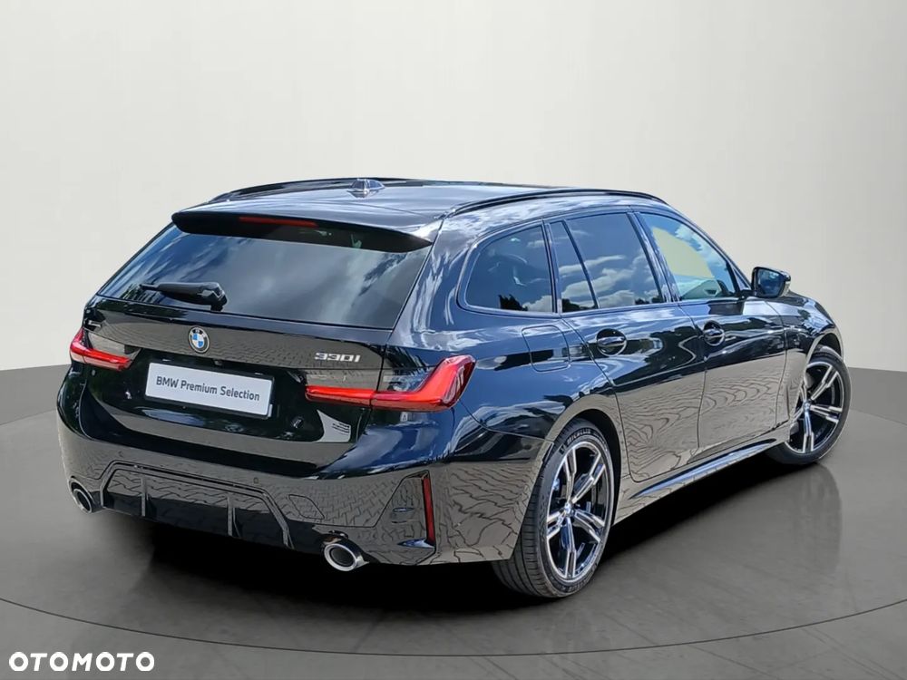 BMW Seria 3 330i xDrive M Sport - 4