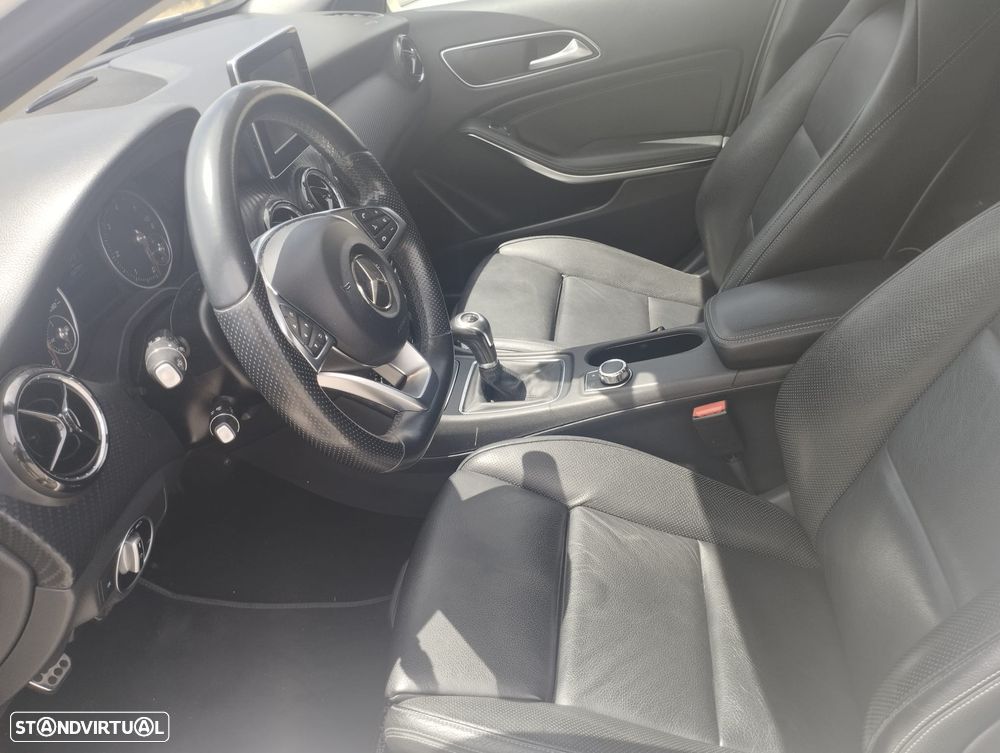 Mercedes-Benz GLA 180 (CDI) d AMG Line - 4