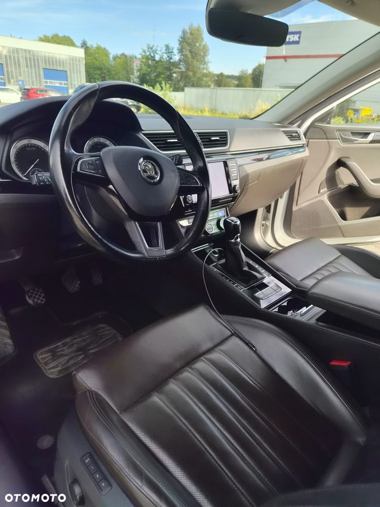 Skoda Superb 2.0 TDI L&K - 9