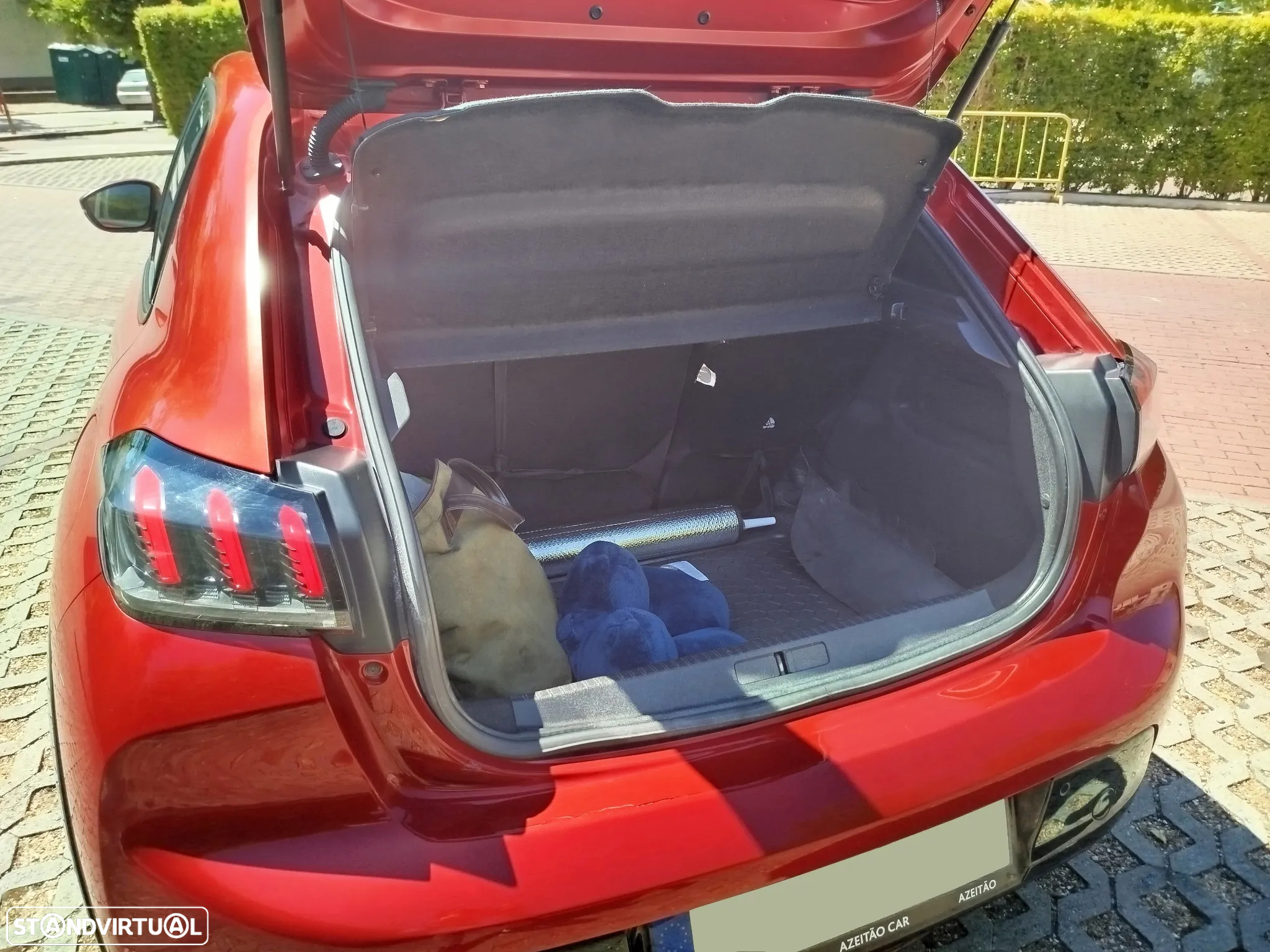 Peugeot e-208 50 kWh Allure - 13