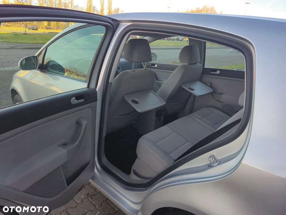 Volkswagen Golf Plus - 17