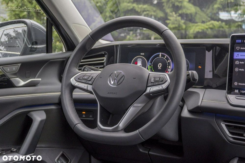 Volkswagen Tiguan - 25