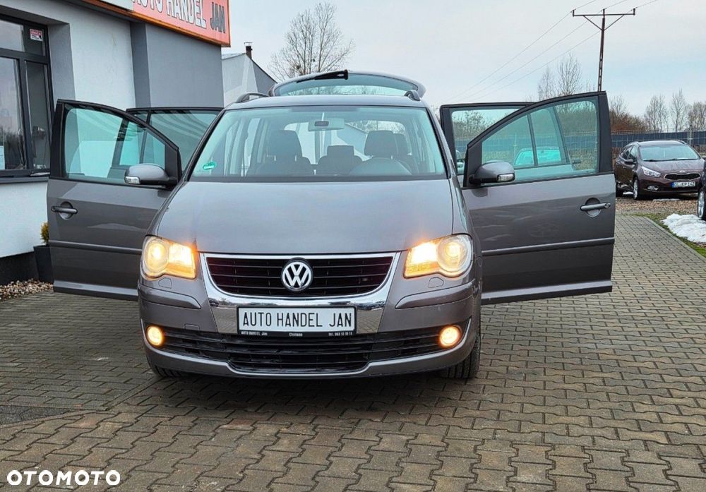 Volkswagen Touran - 26