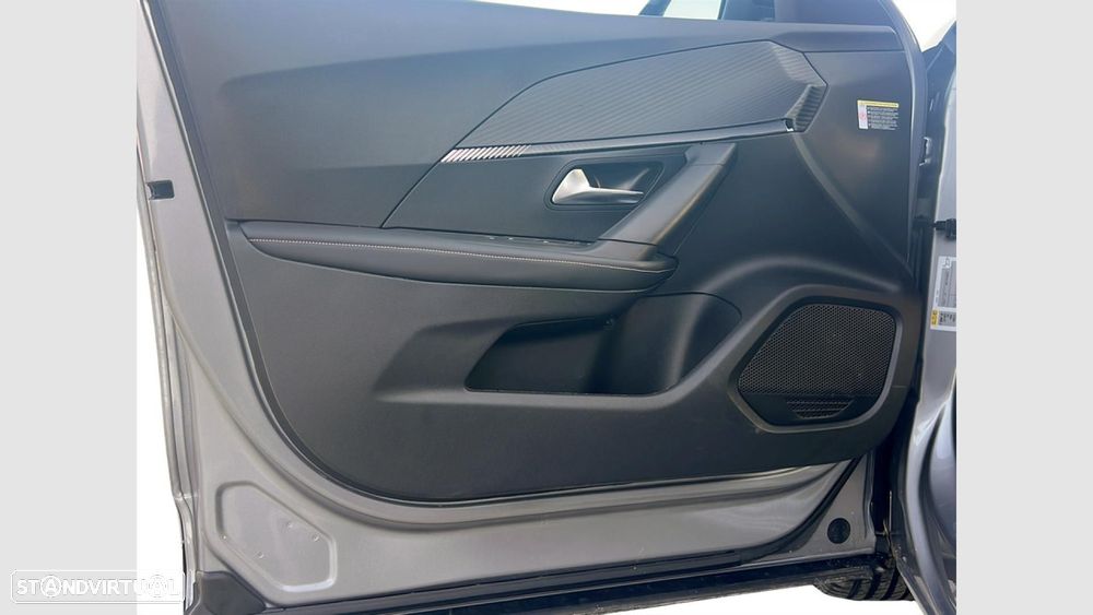 Peugeot 2008 1.2 Hybrid Allure e-DCS6 - 11