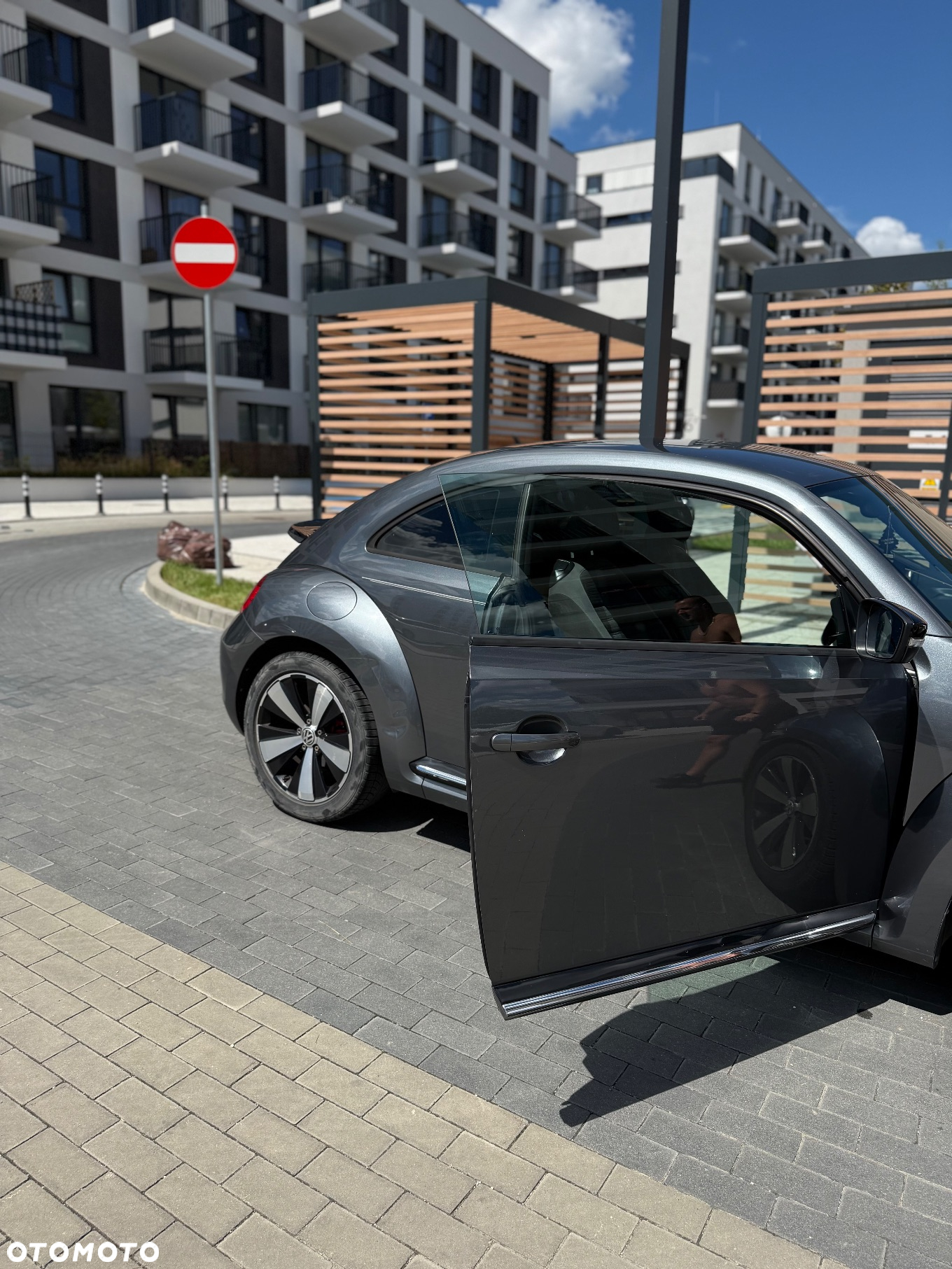 Volkswagen Beetle The 2.0 TSI DSG Sport - 23