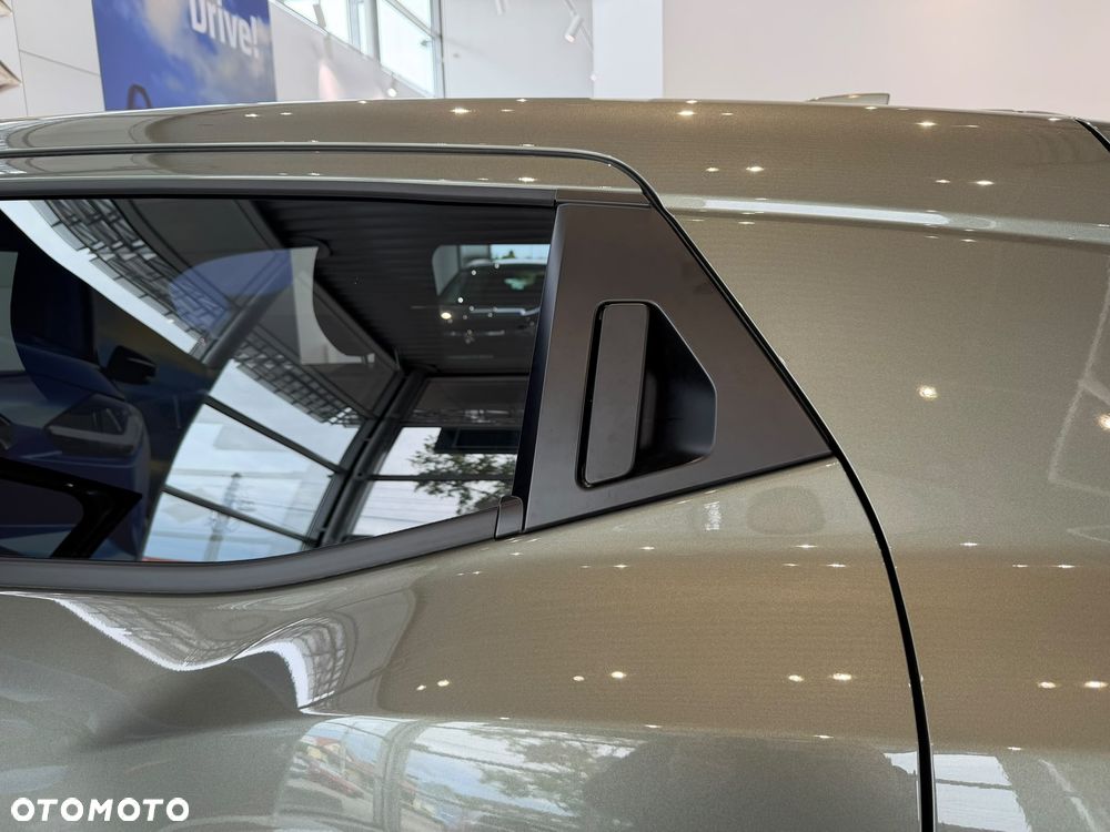 Suzuki e VITARA - 12