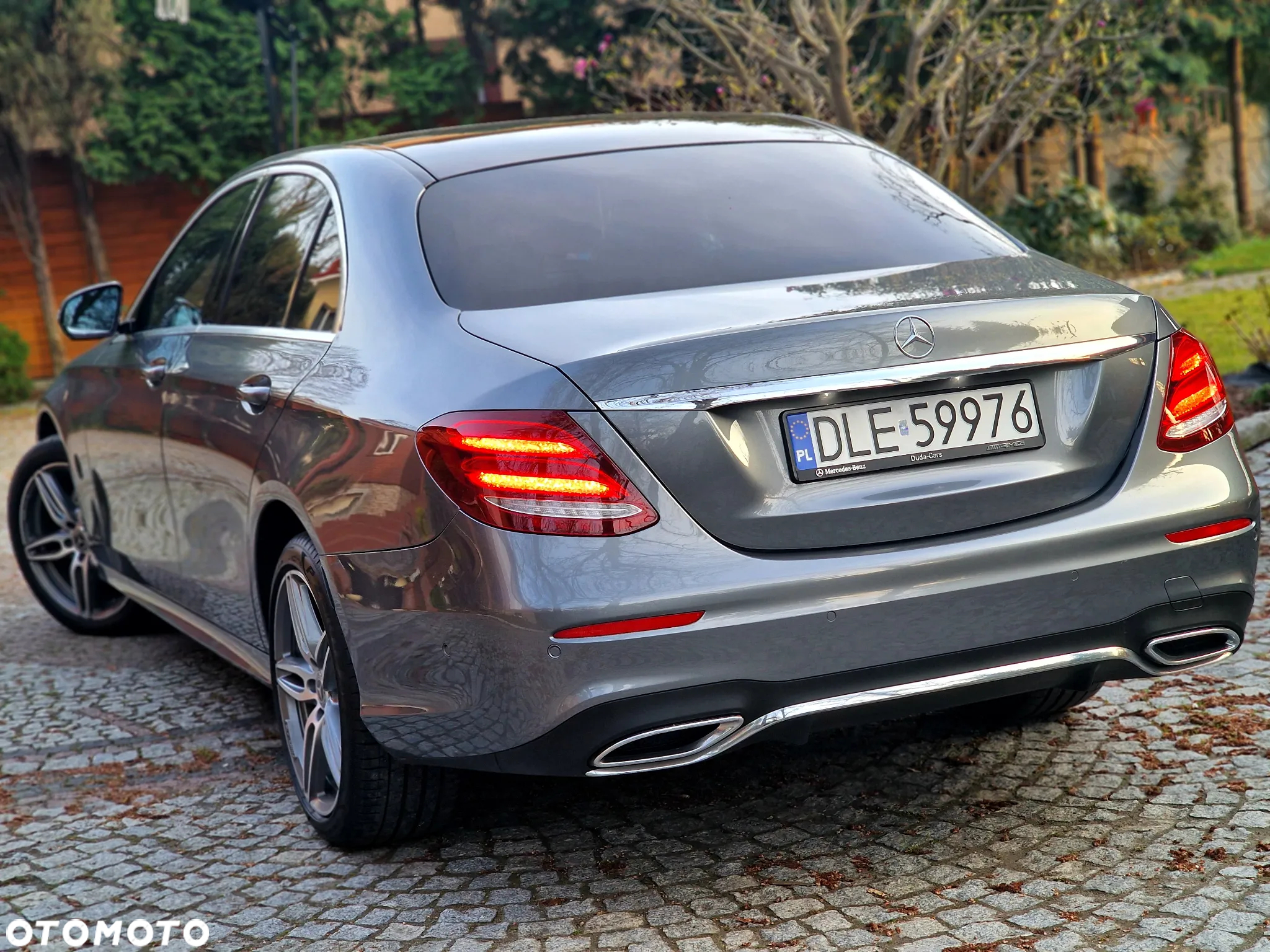 Mercedes-Benz Klasa E 220 d 4-Matic 9G-TRONIC - 39