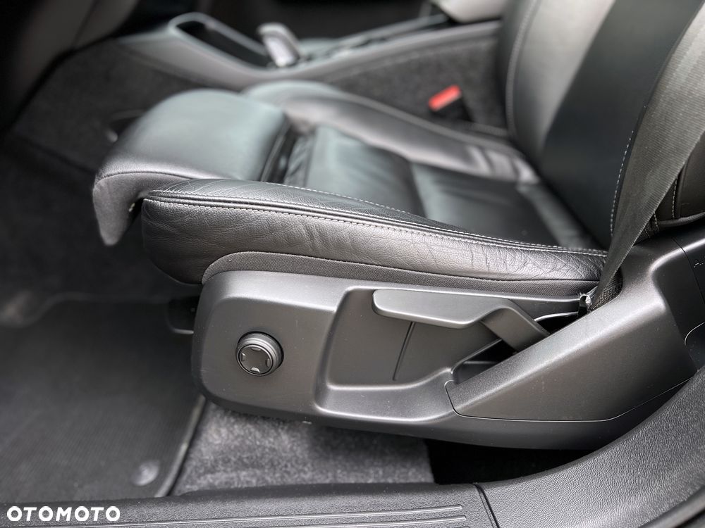 Volvo XC 40 T5 Plug-In Hybrid R-Design - 30