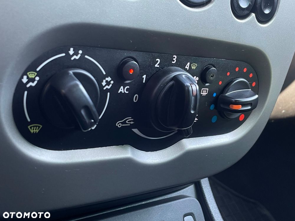 Dacia Duster dCi 110 FAP 4x2 Laureate - 18