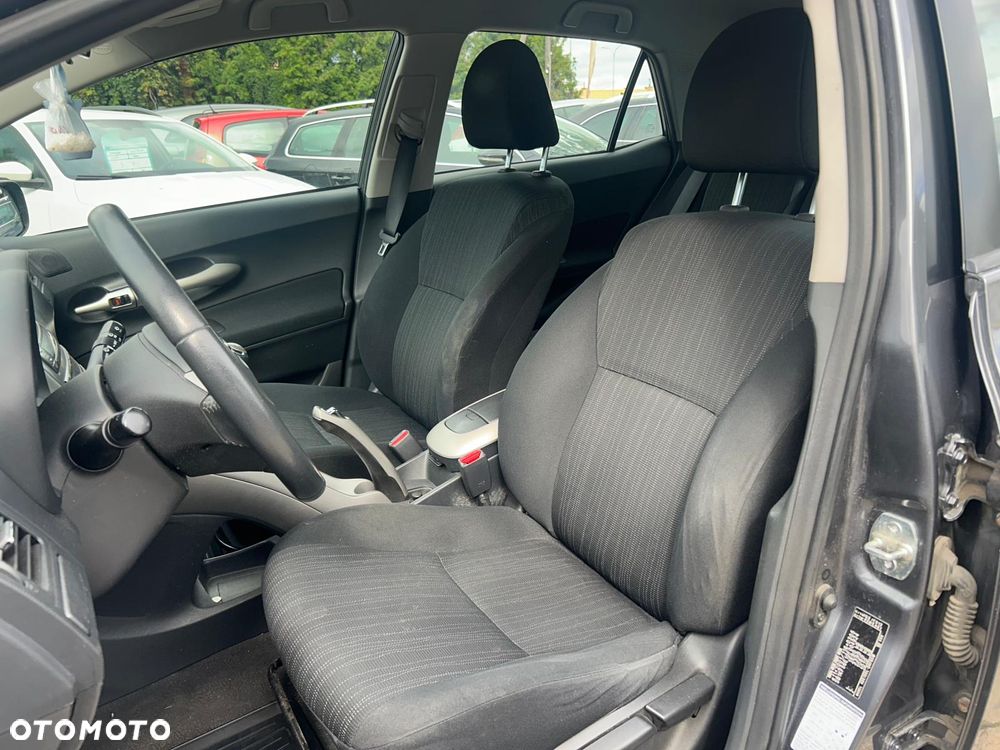 Toyota Auris 2.0 D-4D Executive - 18