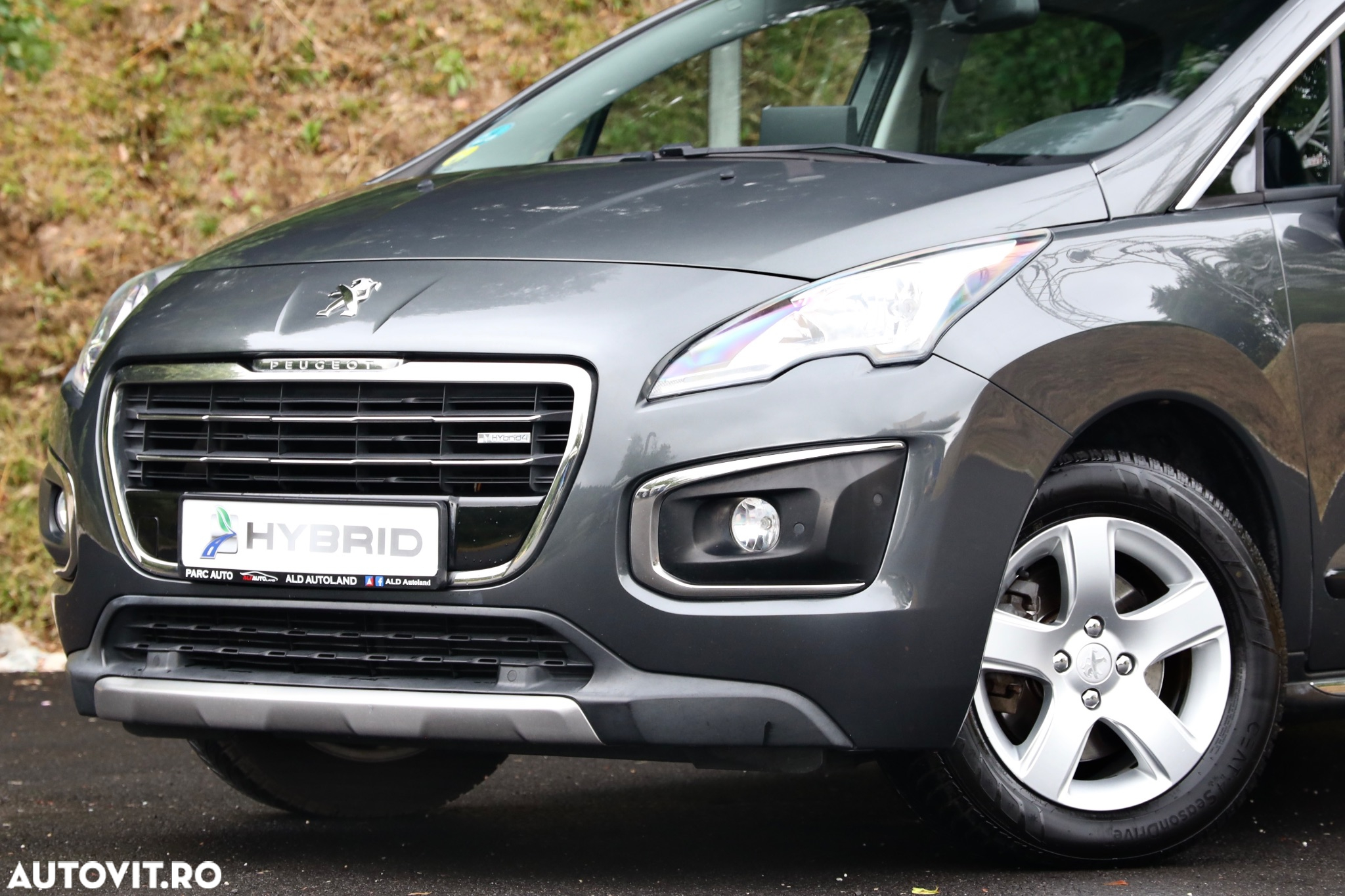 Peugeot 3008 HYbrid4 2.0 HDI FAP ETG + Electric - 29