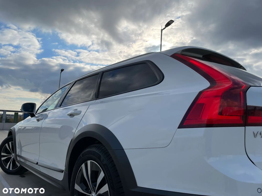 Volvo V90 Cross Country T5 AWD Pro - 17