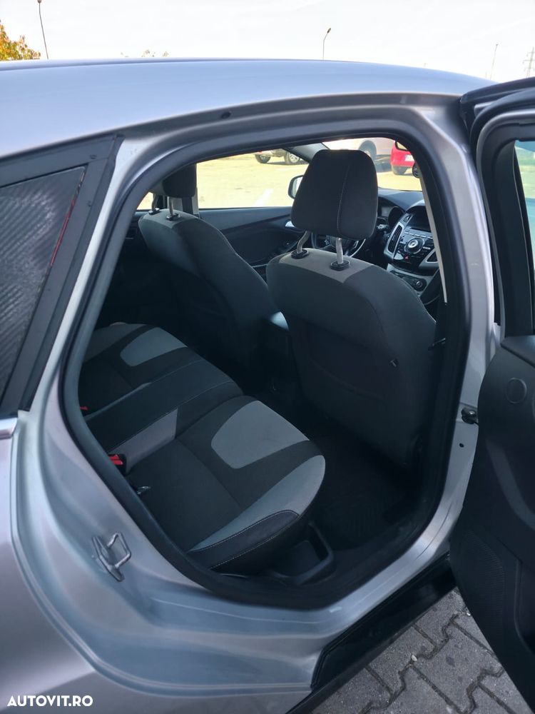 Ford Focus - 9