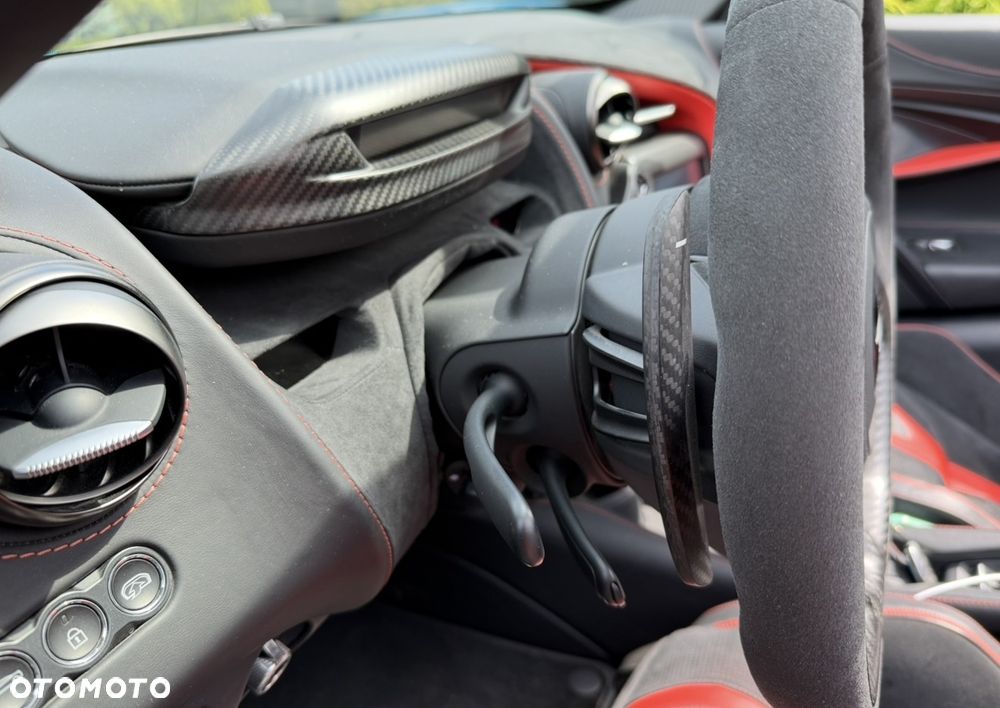 McLaren 720S Spider Performance - 14