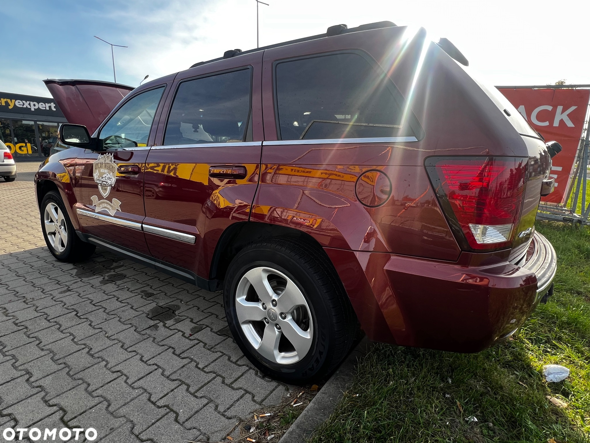 Jeep Grand Cherokee - 12
