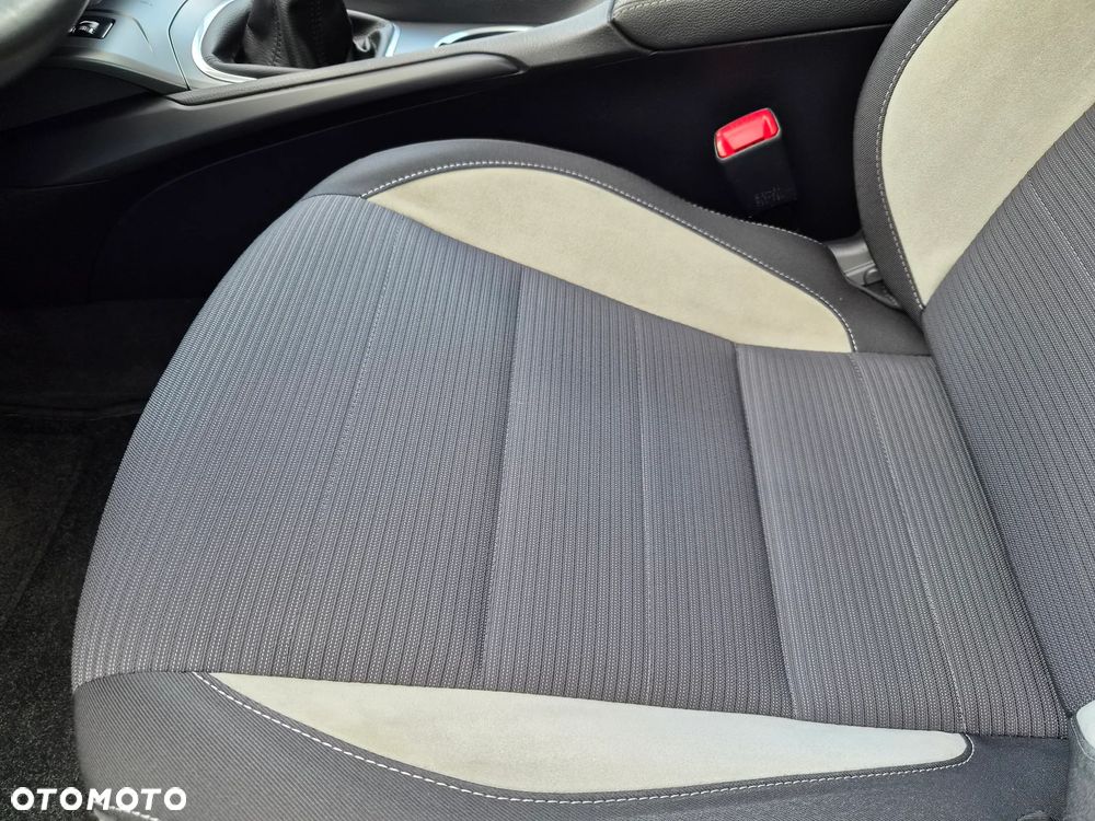 Toyota Avensis 1.8 Executive - 30