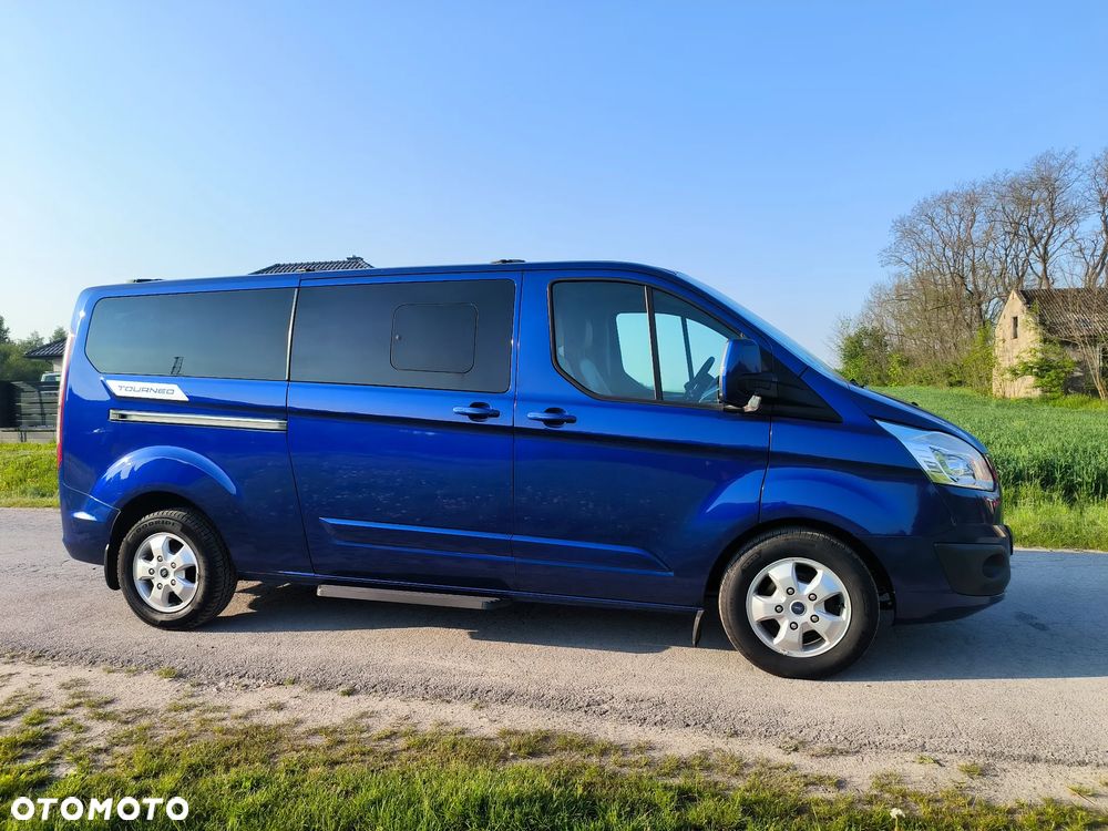 Ford Tourneo Custom 2.0 EcoBlue L2 Shuttle Bus Titanium - 33