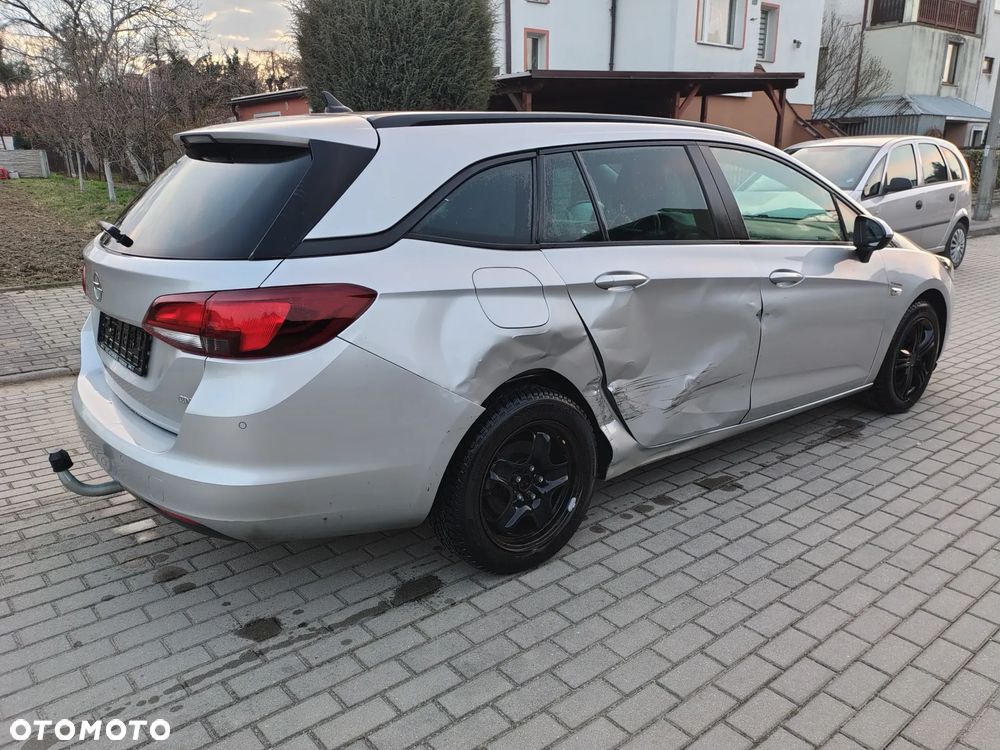 Opel Astra - 11