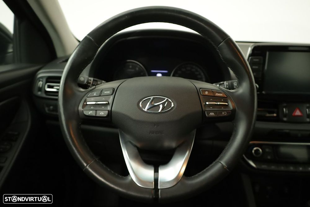 Hyundai i30 SW - 14