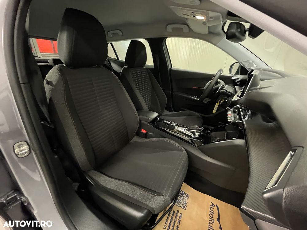Peugeot 2008 1.2 PureTech EAT8 STT Active Pack - 11