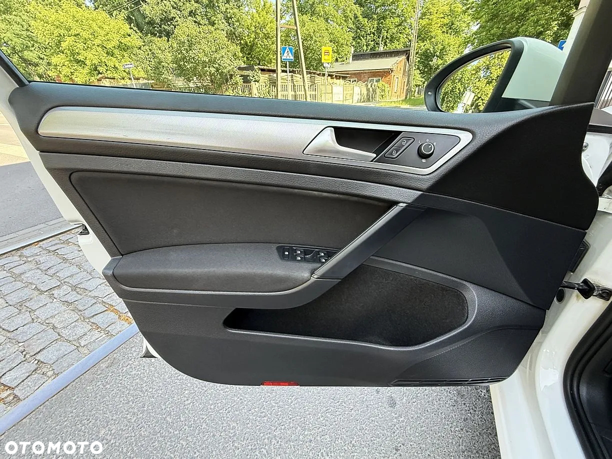 Volkswagen Golf VII 1.0 TSI Comfortline - 38