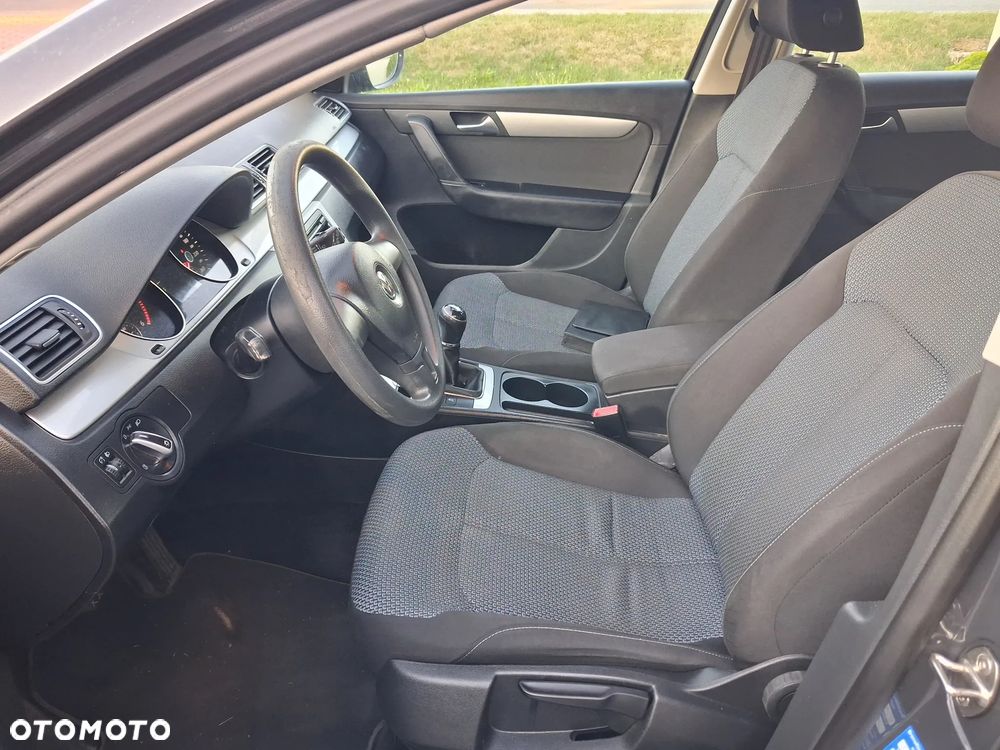 Volkswagen Passat 1.6 TDI BlueMotion - 8